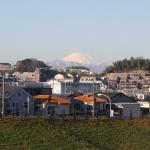 スタジアムから見た富士山